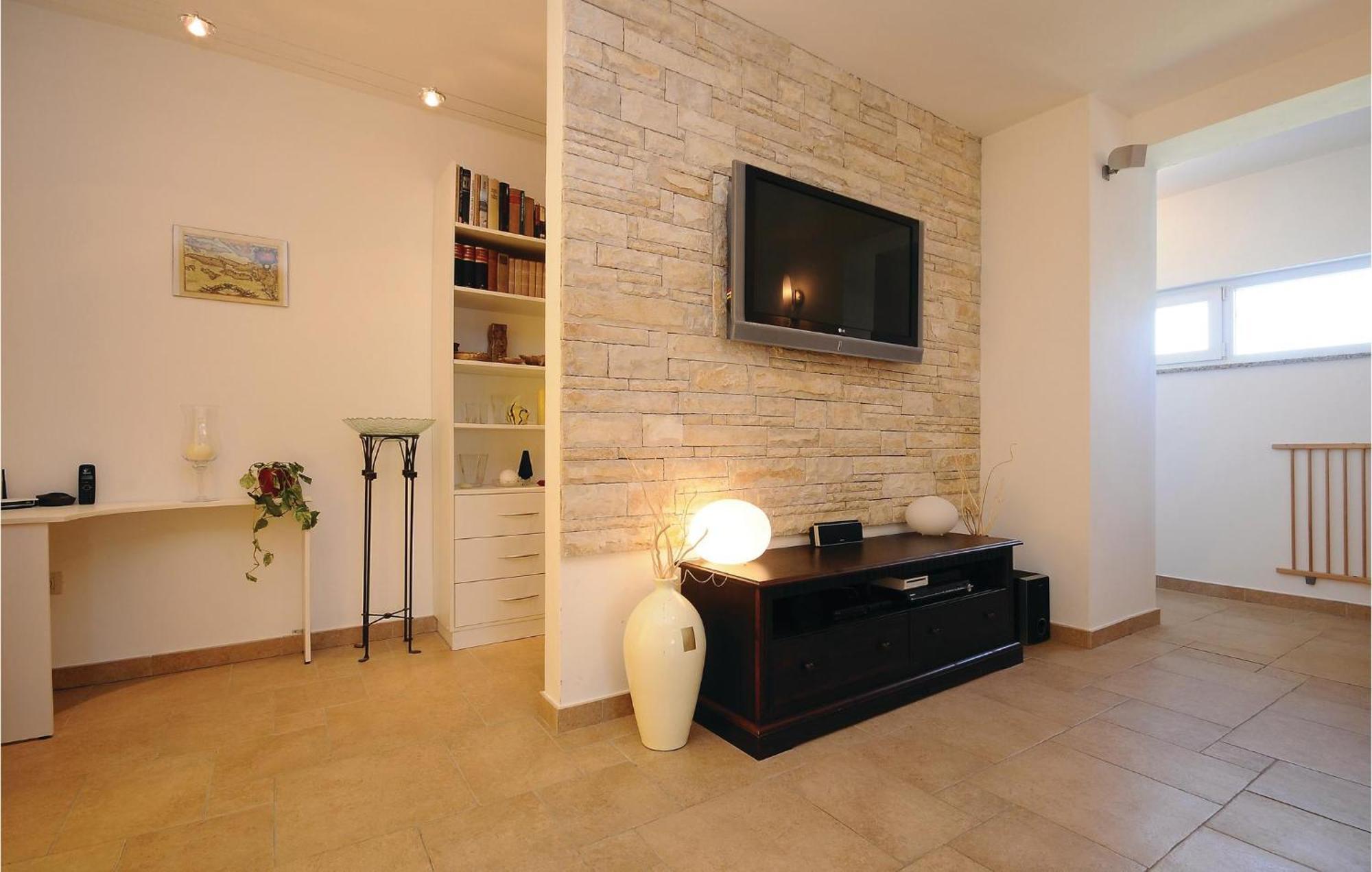 5 Bedroom Amazing Home In Debeljak Exteriér fotografie