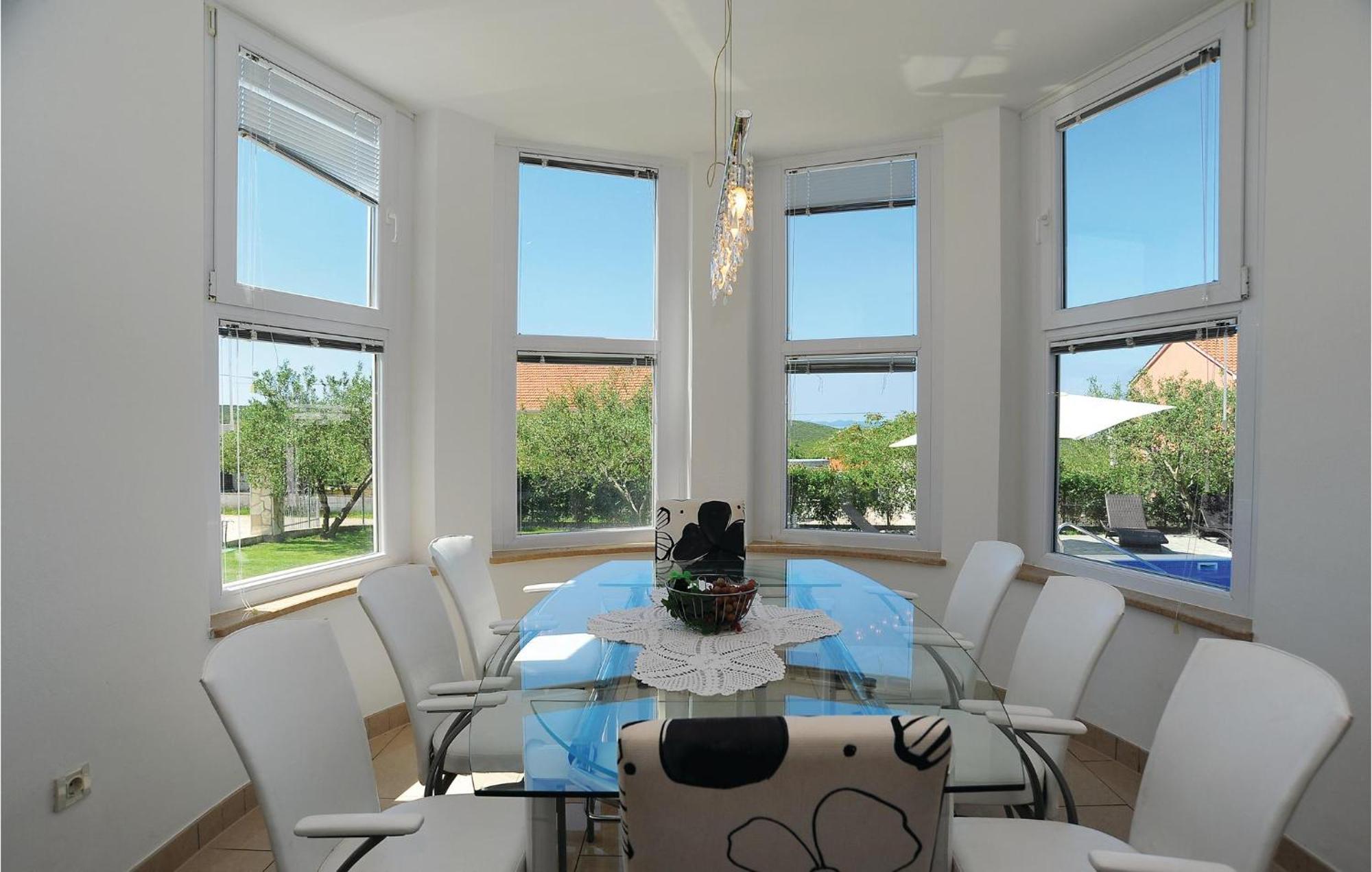 5 Bedroom Amazing Home In Debeljak Exteriér fotografie